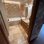 Maison d'hôtes Manoir - Domaine Lassalle Saint-créac