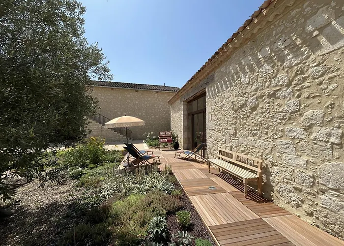 بيت ضيافة Manoir - Domaine Lassalle Saint-creac